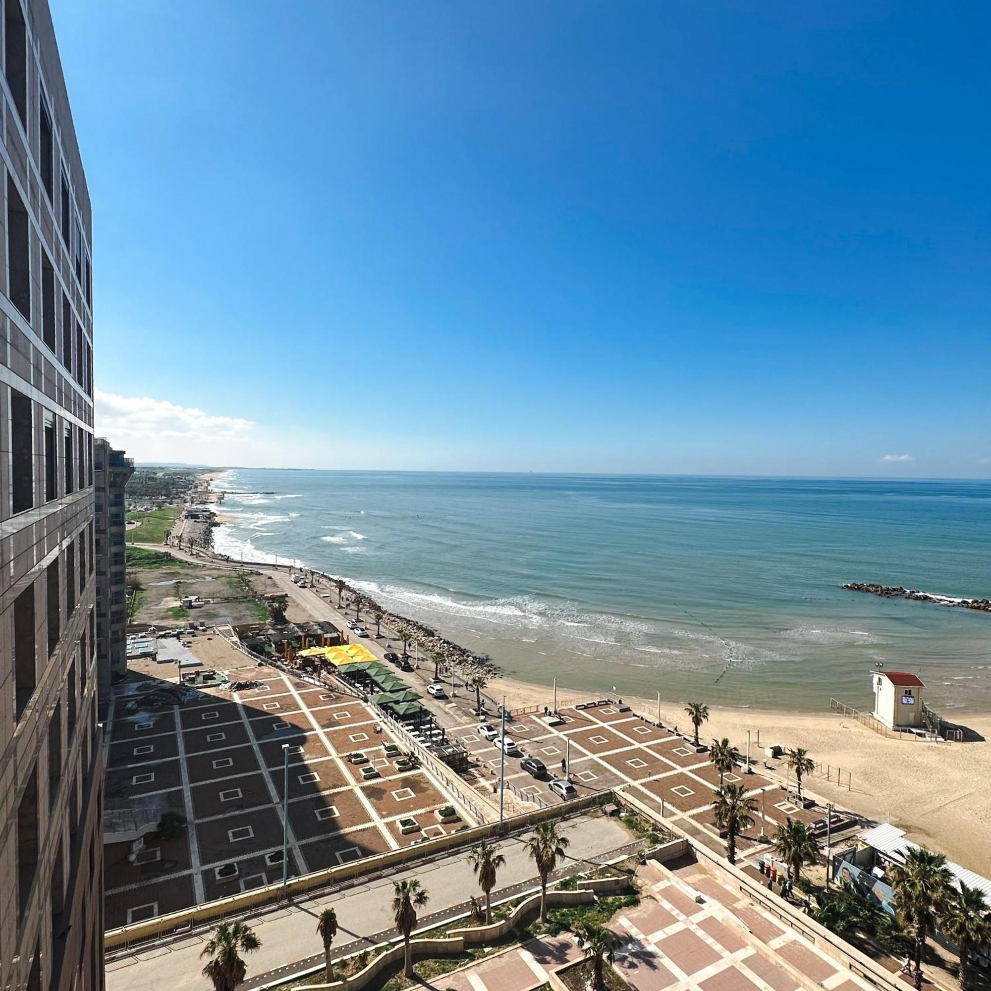 Haifa Almog Tower- "Blue Reef" Suite On The Sea Luaran gambar