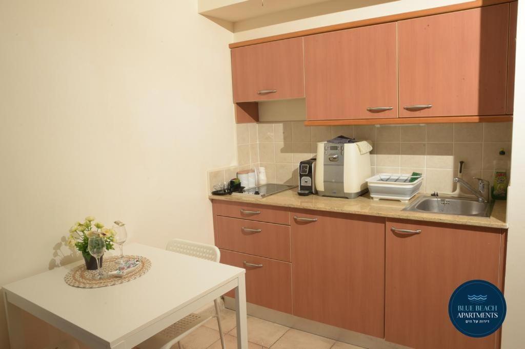 Haifa Almog Tower- "Blue Reef" Suite On The Sea Luaran gambar